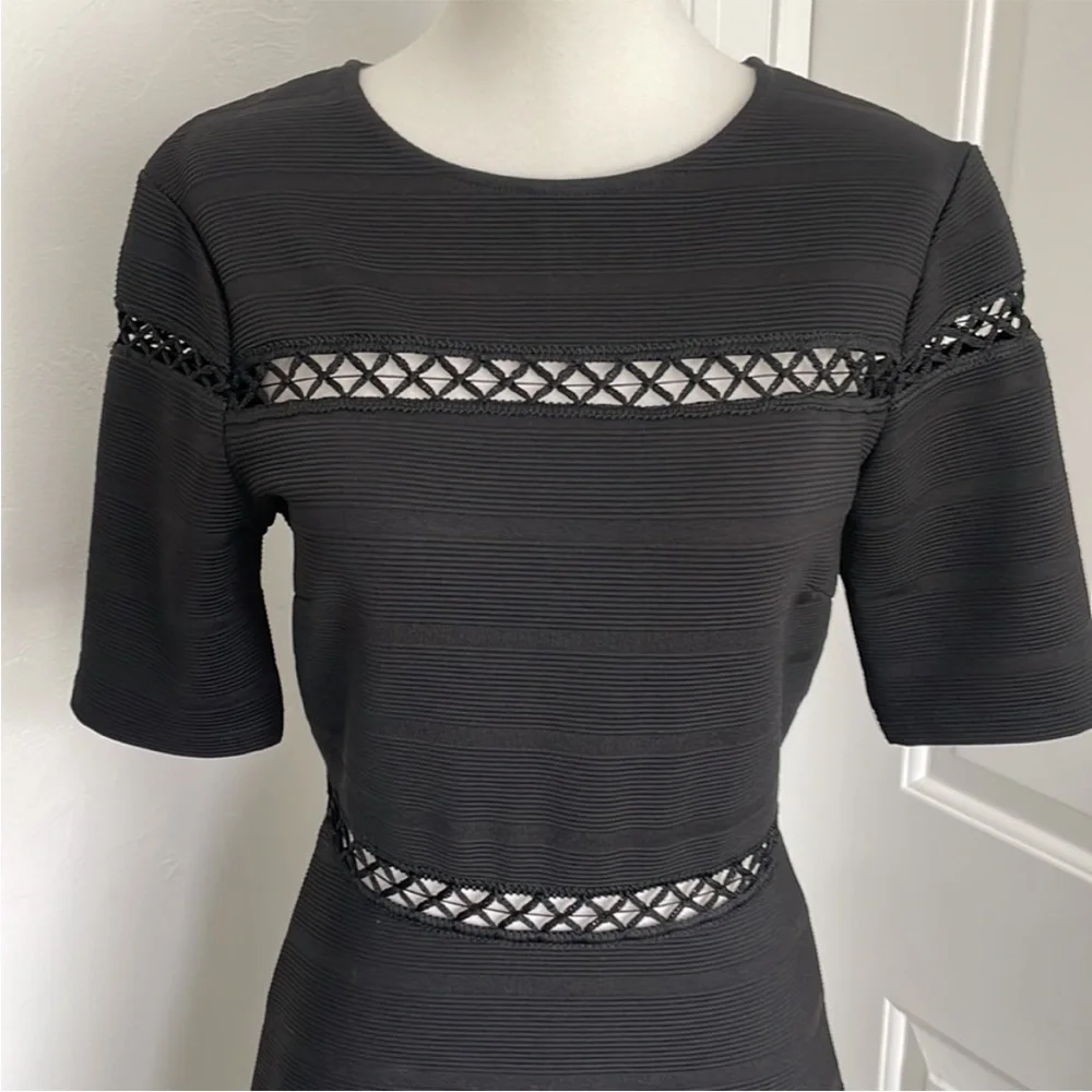 EUC Topshop Cut Out Fit and Flare Dress Size 6